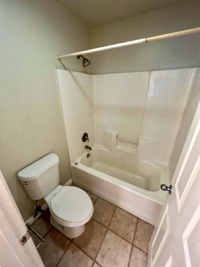 Building Photo - Beautiful Corona Pool Home with 4 bedroom ...
