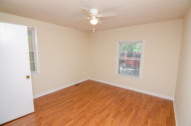 Building Photo - 3601 Hobbs Rd