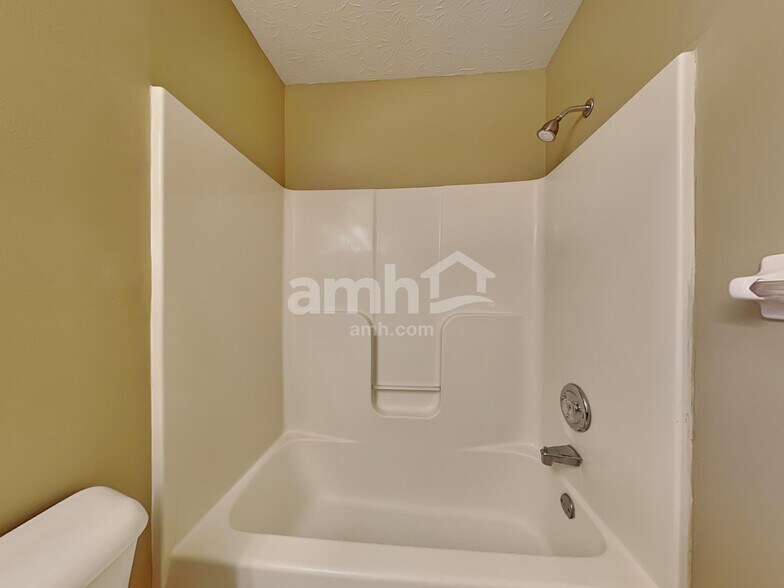 Building Photo - 2565 Allegro Ln