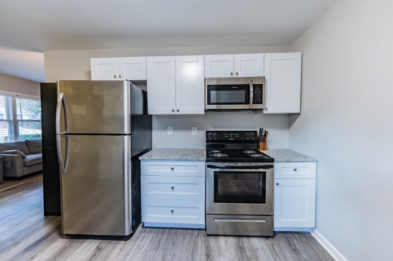 Building Photo - 586 Oakside Dr SW