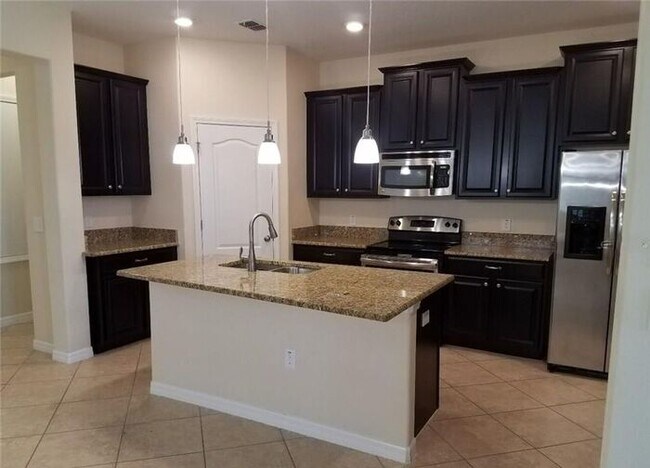 Building Photo - 3/2 Moss Park Orlando-AVAILABLE 08/14/2026