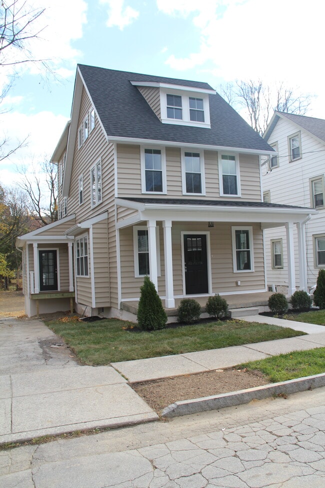 Building Photo - 55 Franklin Ave