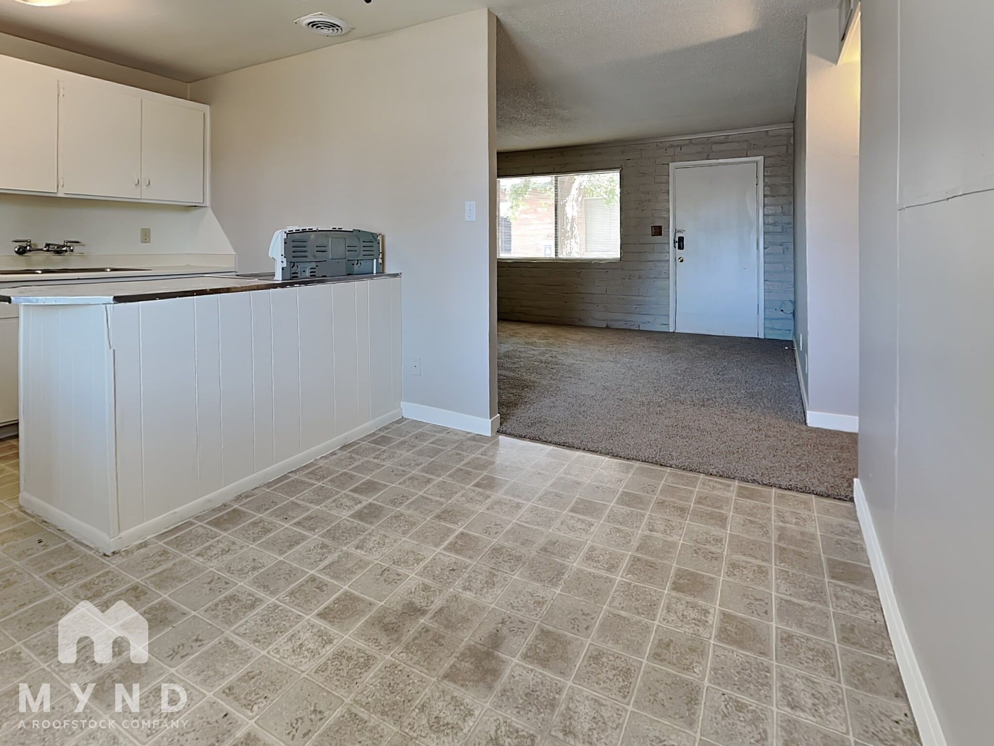 Building Photo - 912 S Dorsey Ln