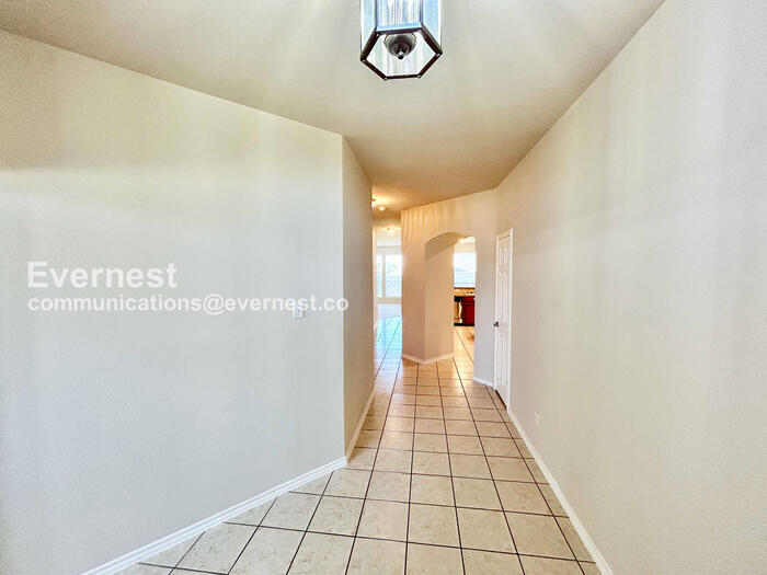 Building Photo - 10009 Bull Run