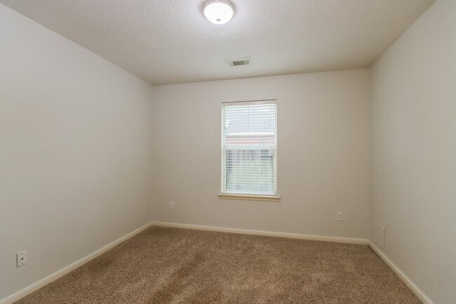 Building Photo - 4422 Cannongate Dr