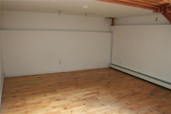 Building Photo - 225 Brigham Tavern Rd