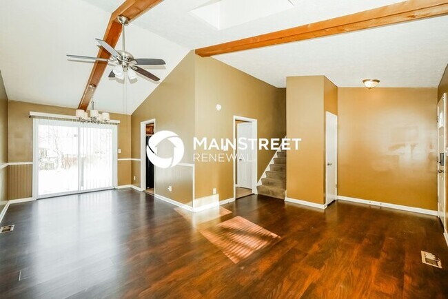 Building Photo - 3 Bedroom Pet-Friendly Home in Indianapolis, IN with Main Street Renewal
