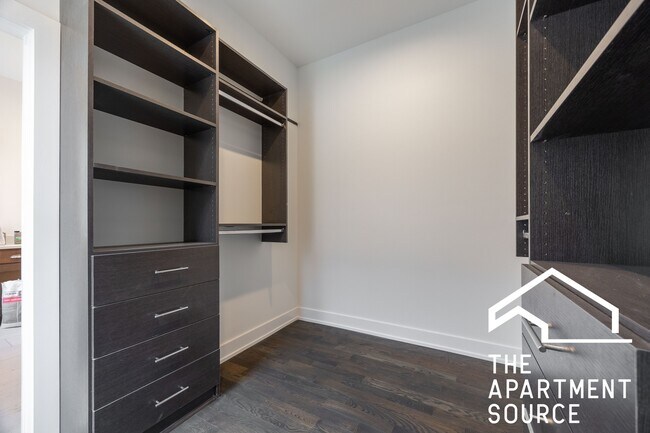 Building Photo - 1836 S Carpenter St