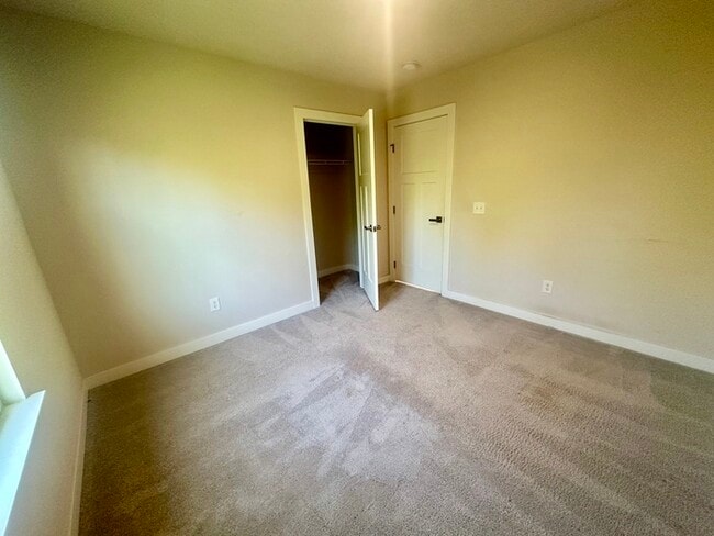 Building Photo - 2923 Hepburn Cir