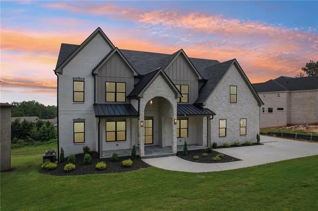 Building Photo - 3263 N Bogan Rd NE