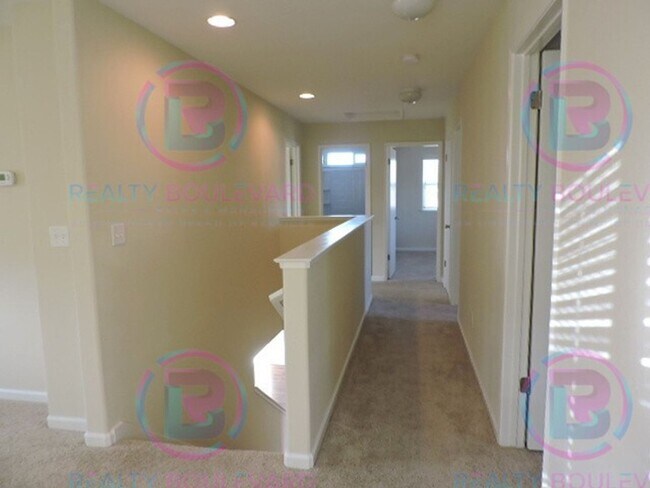 Building Photo - Stunning 4-Bedroom Home with Scenic Views ...