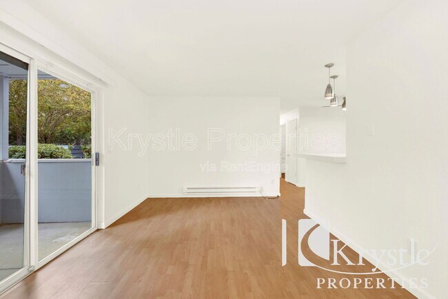 Building Photo - 285 Lighthouse Dr