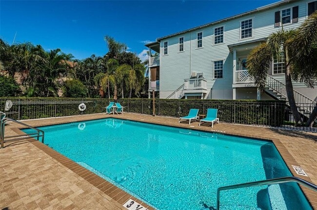 Building Photo - 7004 Grevilla Ave S