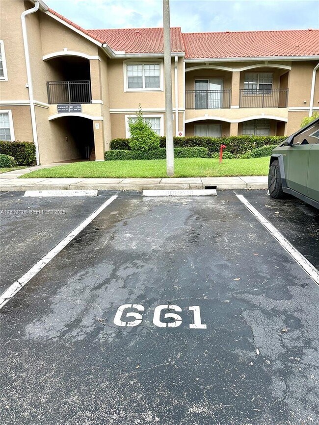 Building Photo - 231 SW 116th Ave