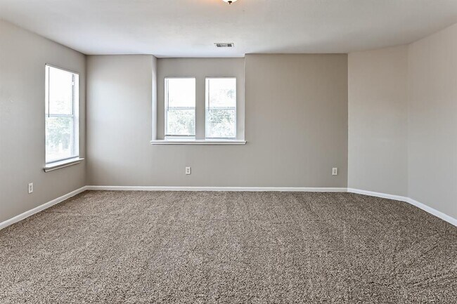 Building Photo - 8134 Old Maple Ln