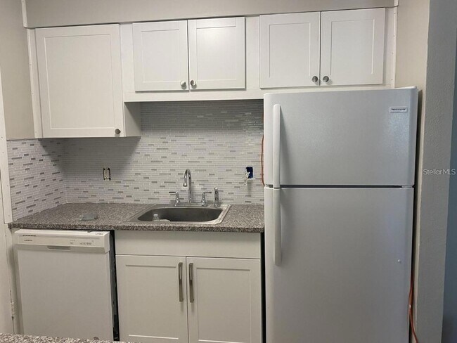 Building Photo - 13387 Arbor Pointe Cir