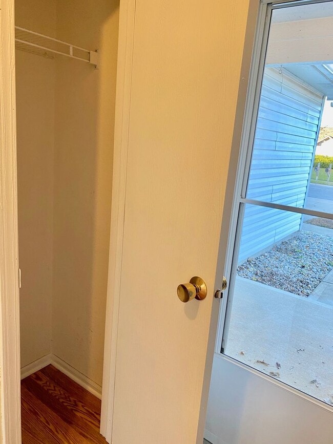 Building Photo - COMING SOON! Wonderful 3 Bedroom 2 Bathroo...