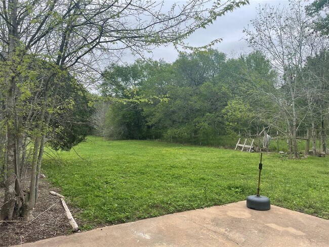 Building Photo - 3479 River Crest Ln