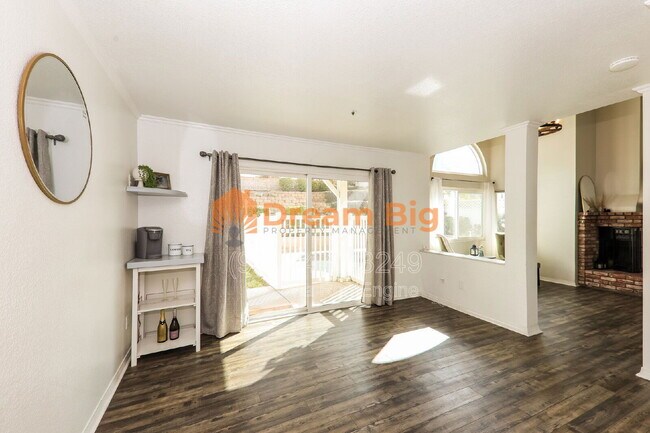 Building Photo - 12025 Weeping Willow Ln