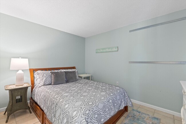 Building Photo - Fully Furnished 2BR/2BA at Las Salinas with Pool, Gym & Parking for Two