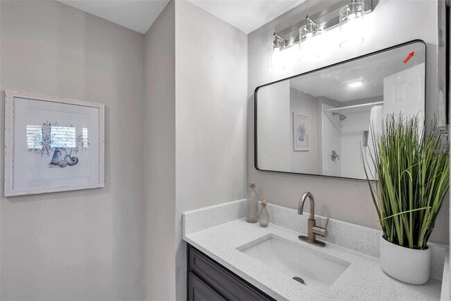 Building Photo - 6311 Newtown Cir