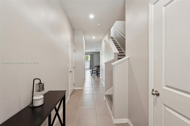 Building Photo - 508 Glenn Cross Dr