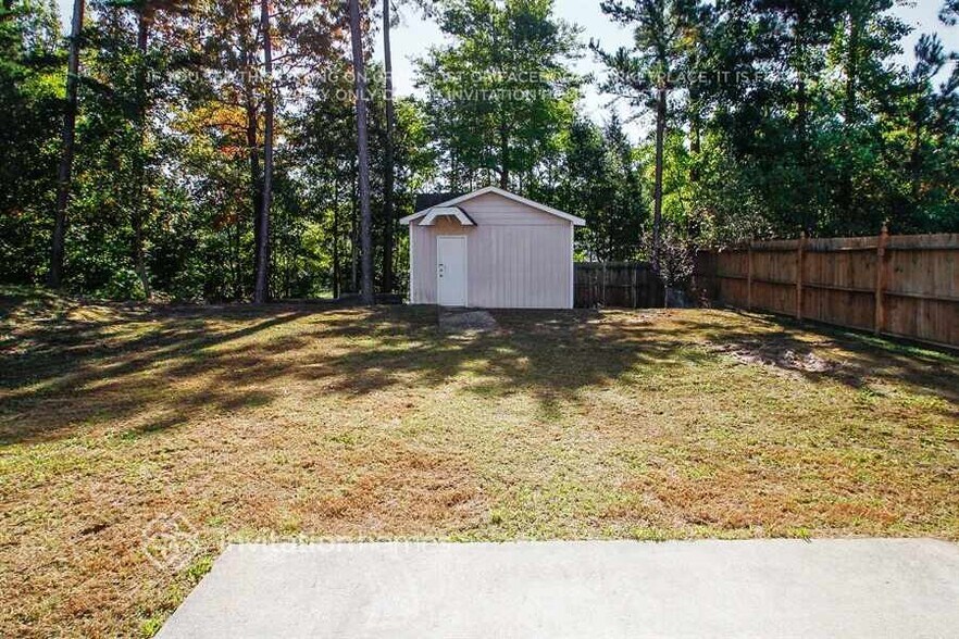 Building Photo - 2048 Buffalo Way