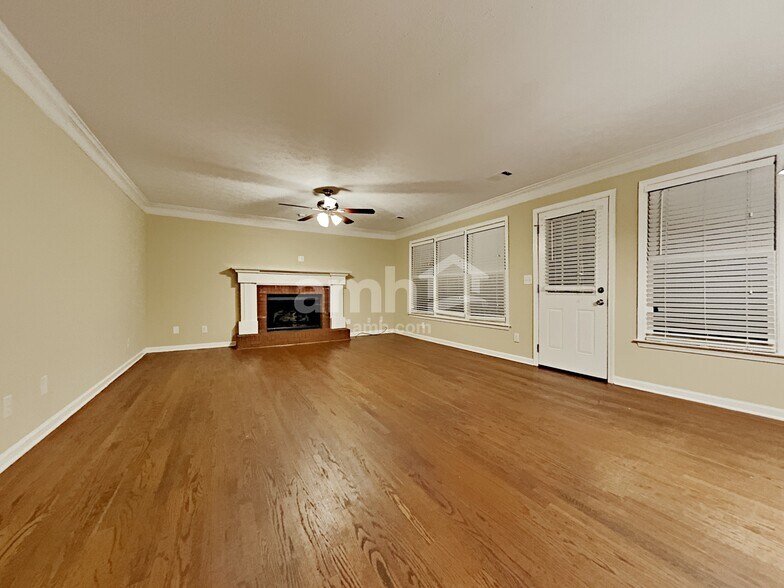 Building Photo - 4383 Laughlin Ct NW