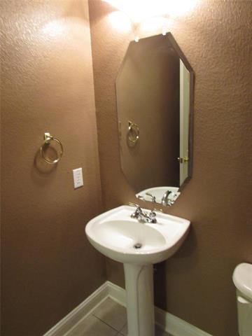 Building Photo - 1023 Candlewood Tr