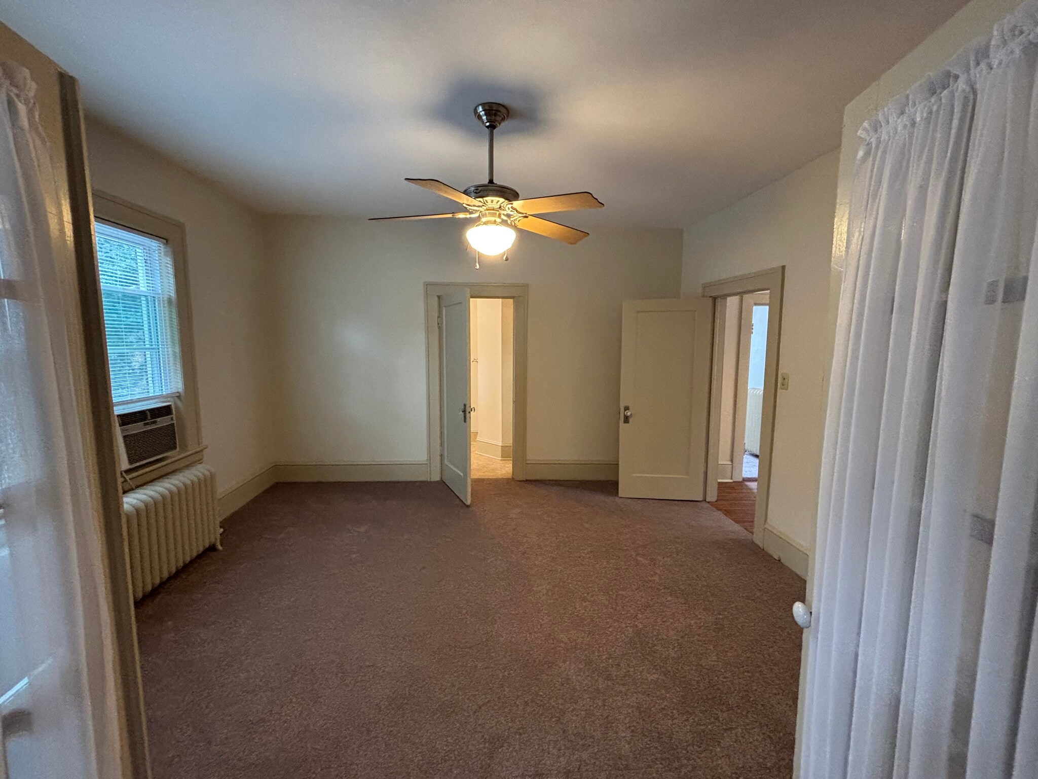 Building Photo - 1507 Hampton Ave SW