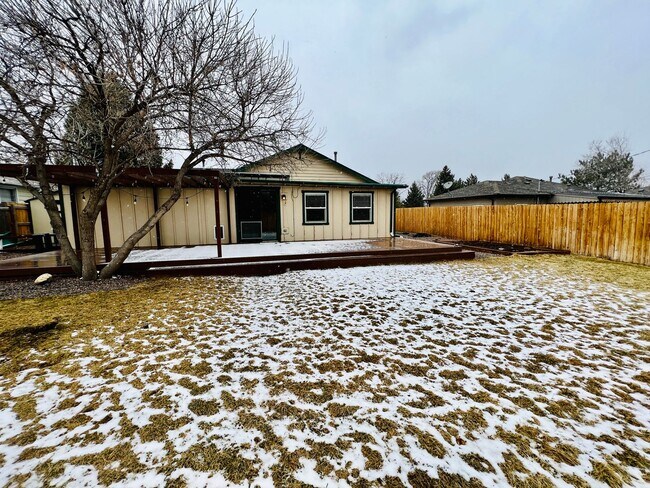 Building Photo - UNIVERSITY HILLS, CHARMING RANCH HOME, UPDATES THROUGHOUT, 3 BED, LARGE YARD, DECK AND PERGOLA .