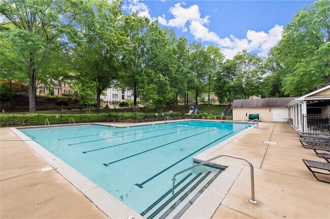 Building Photo - 1431 Waterford Green Dr