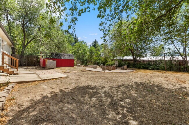 Building Photo - 341 Longfellow Dr