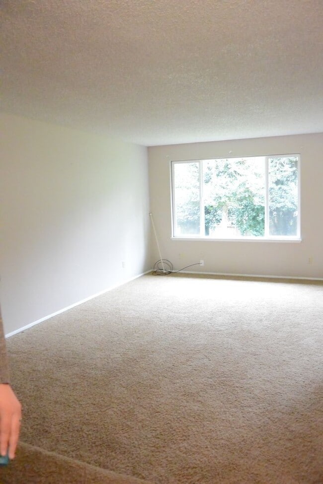 Building Photo - 1307 NW 119th St