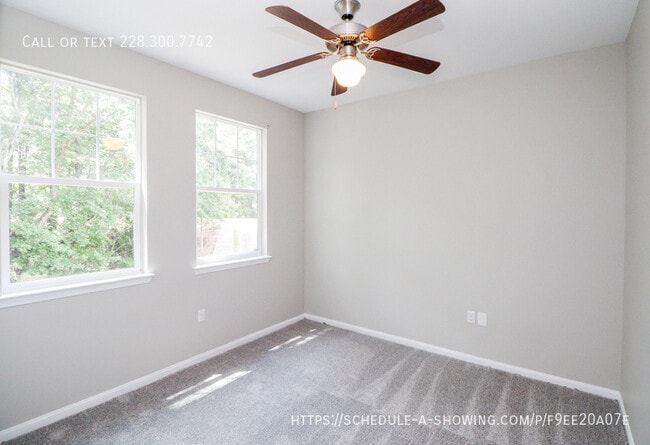 Building Photo - 511 Olive Branch Way