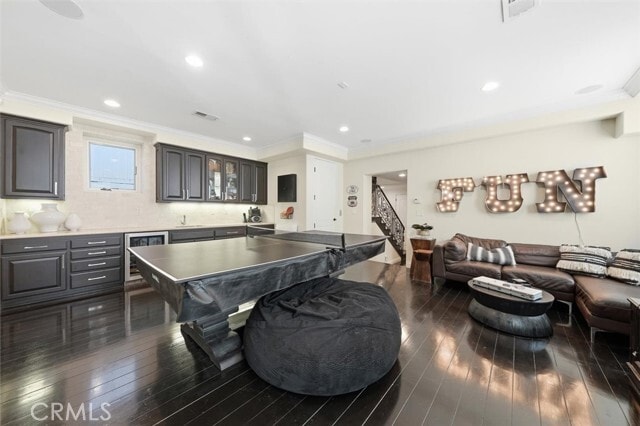 Building Photo - 633 12th St