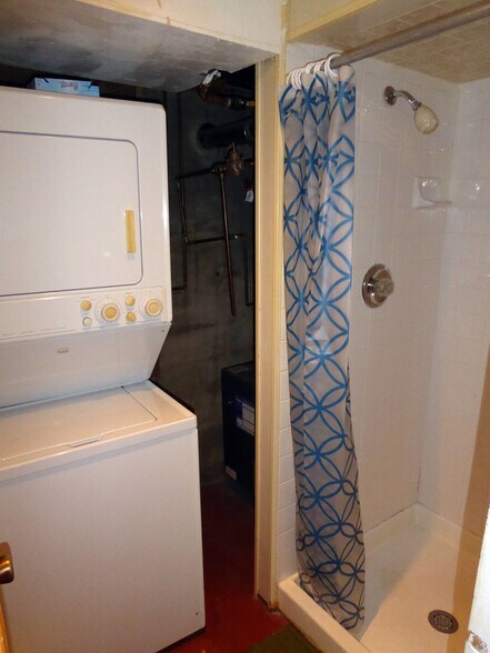 Building Photo - 1631 Remington St