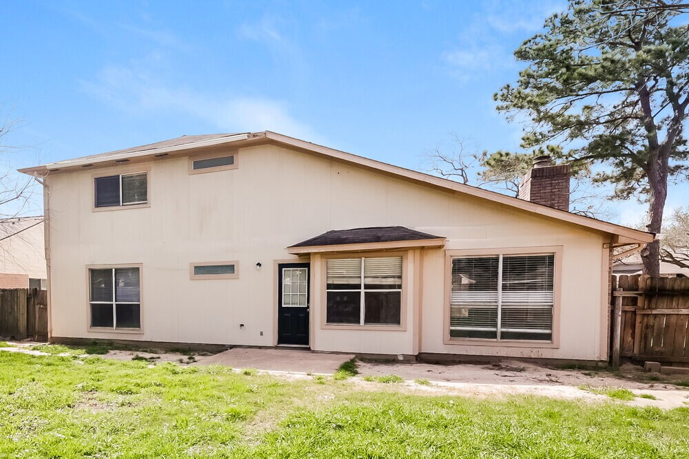 Building Photo - 19834 Packwood Dr