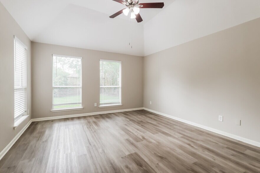 Building Photo - 13606 Caney Springs Ln