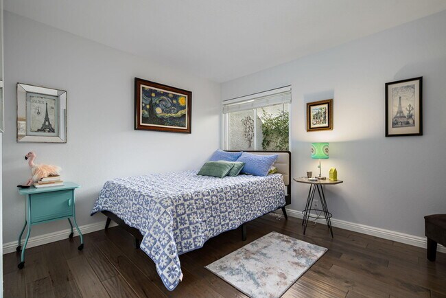 Building Photo - 6071 Hazeltine Plaza