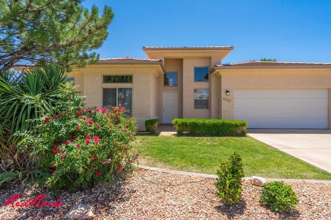 Building Photo - Comfortable 3-bedroom Home. Small Dog Frie...