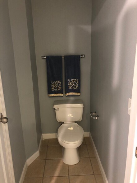 Master toilet room - 322 E Central