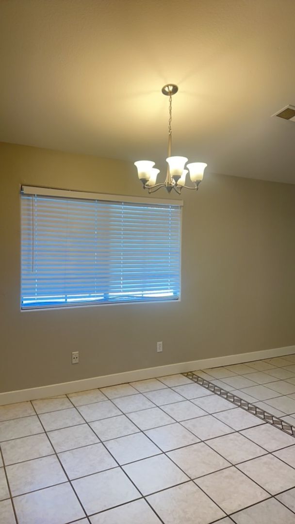 Building Photo - $2,000 For Rent A Lovely 3 Bed 2 Bath 1.673 Sq. Ft. Condo, all One Level Home in Chandler 85225!