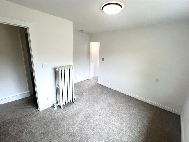 Building Photo - 715 2nd St NW