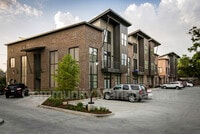 Building Photo - 333 E Boyd Dr