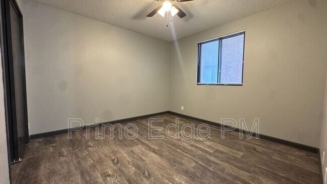 Building Photo - 4521 Madison Ave