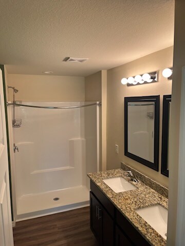 Building Photo - 3059 Birwood Cir