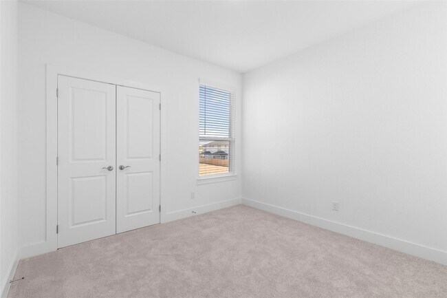 Building Photo - 1955 Settlers Glen Dr