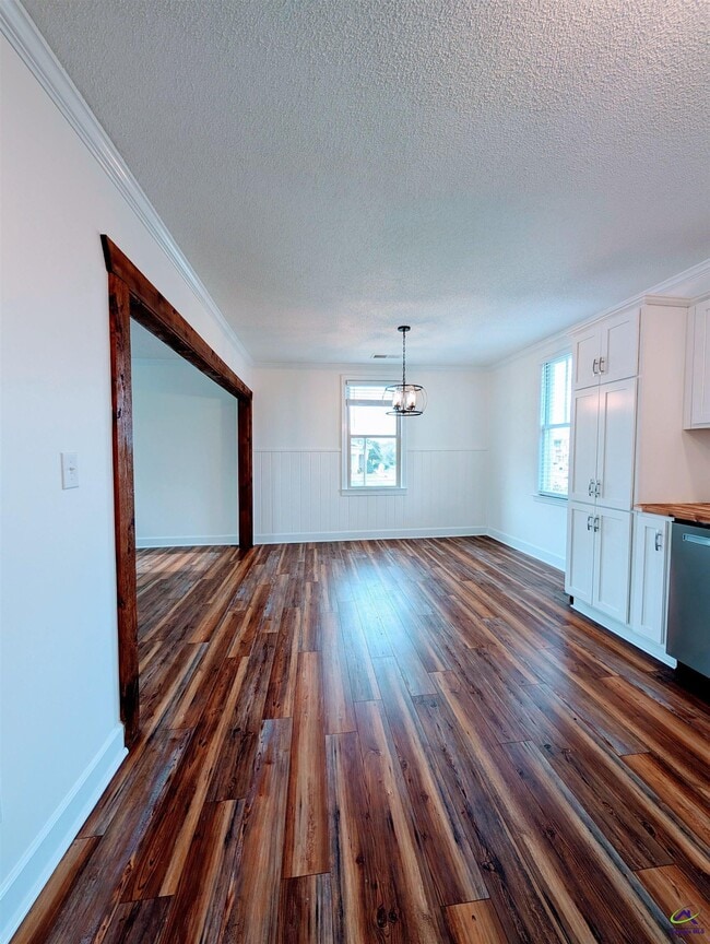 Building Photo - 1108 Washington St