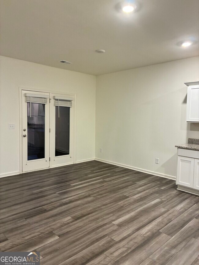 Building Photo - 1026 Paddington Dr